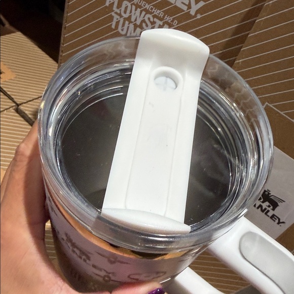 Stanley Quencher H2.0 Tumbler in White and Gold - Engraved - Picture 3 of 6